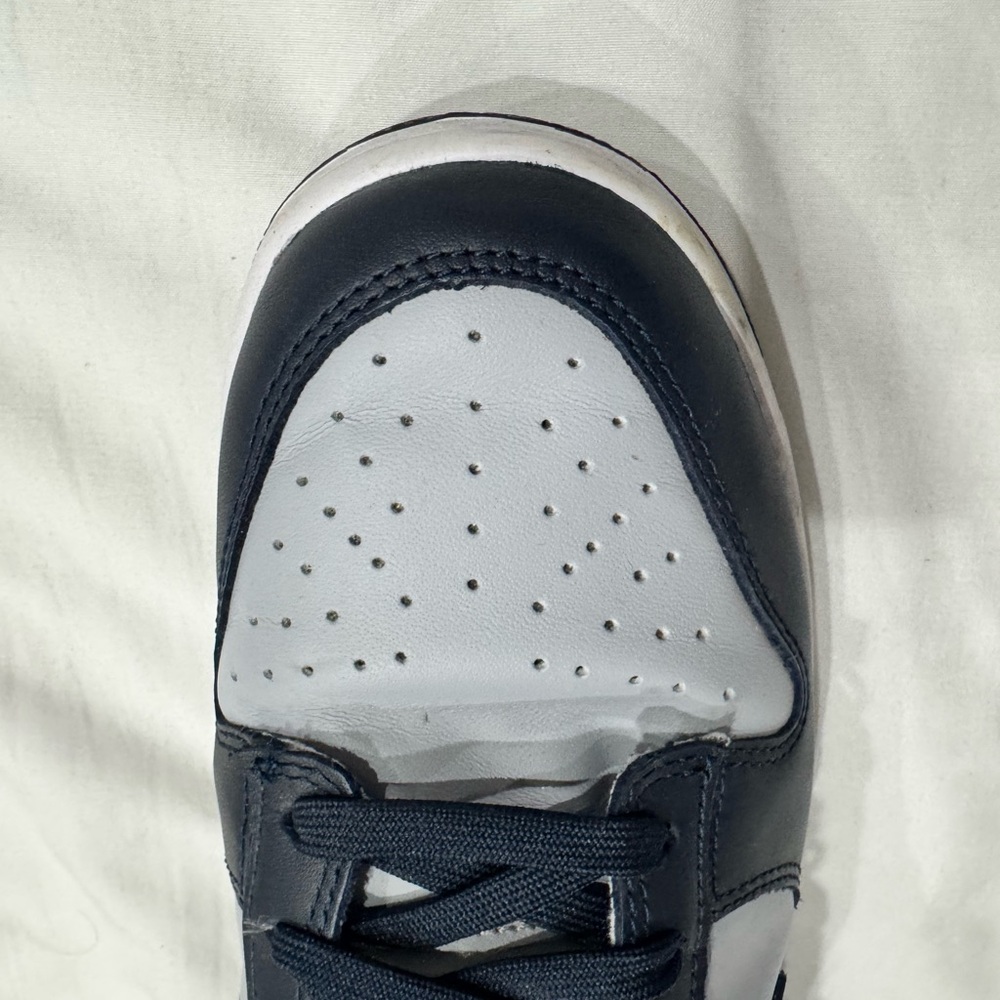 Men's Nike Georgetown Dunks - Picture 4 of 7